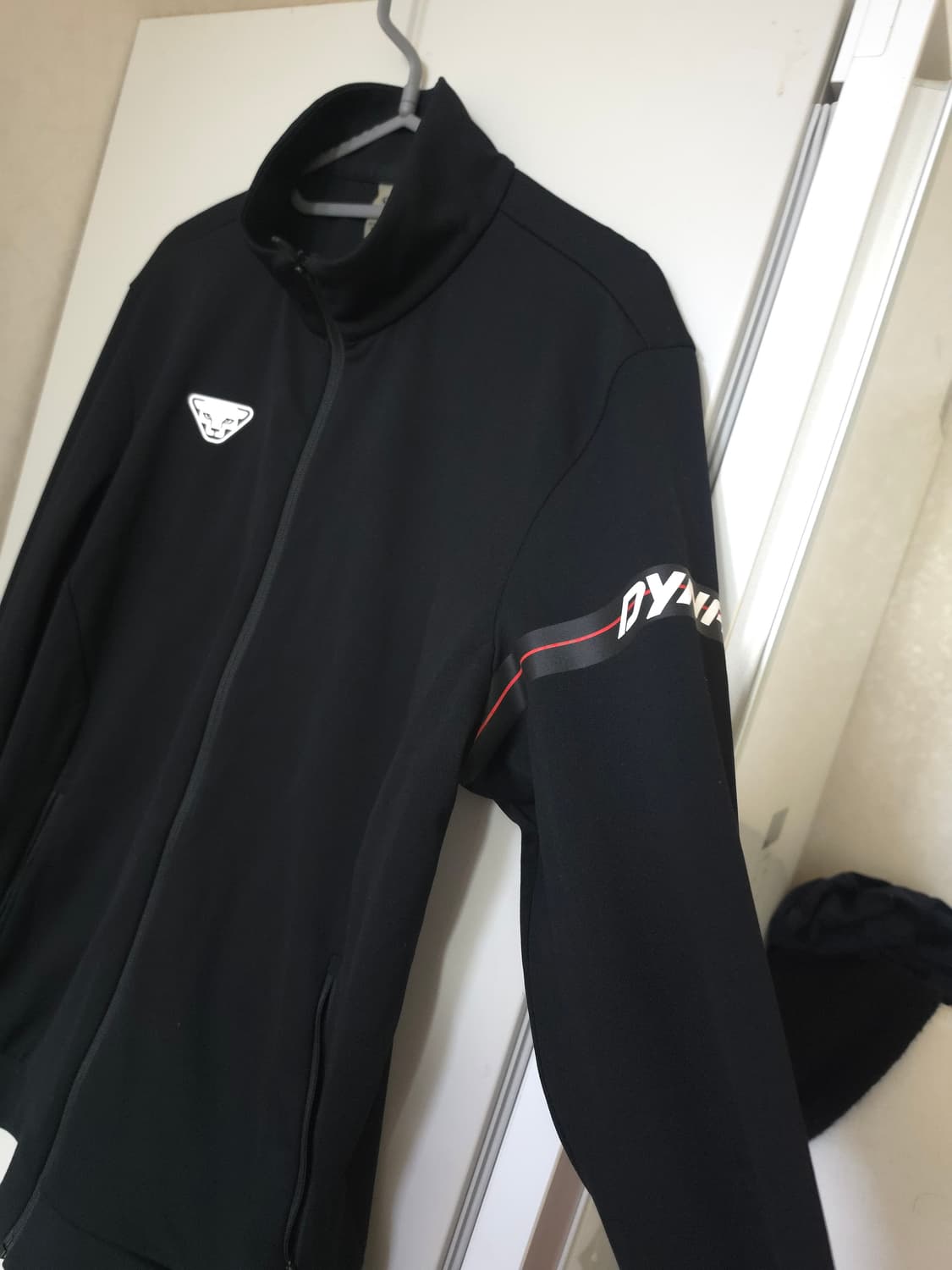 다이나핏 블랙 남성 집업 자켓 상품이미지3