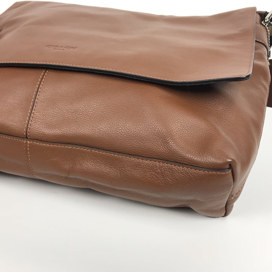 코치 가죽 남성 서류가방 크로스백 상품이미지8