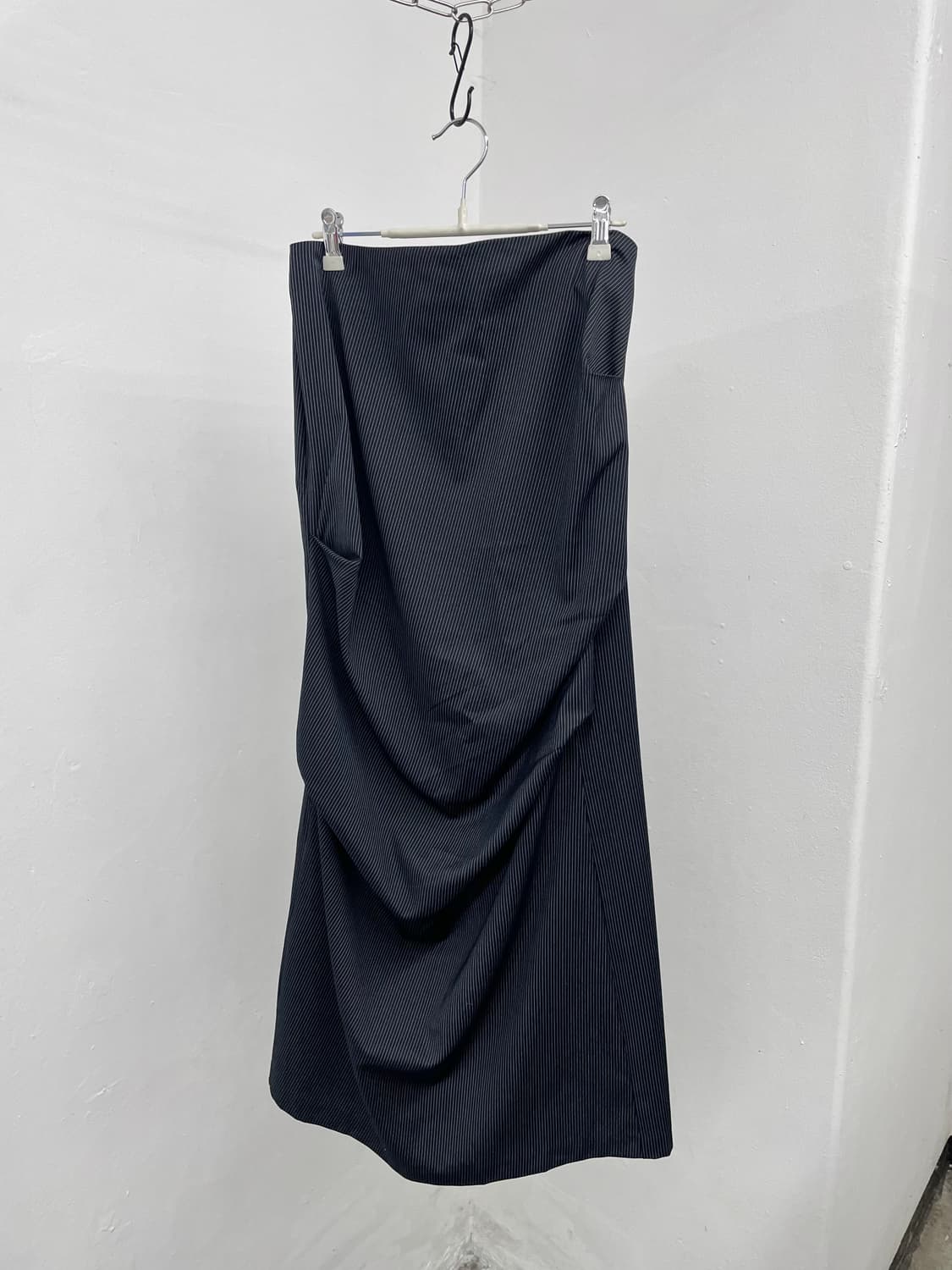 스트라이프 긱시크 핀턱 절개 롱 스커트  상품이미지2