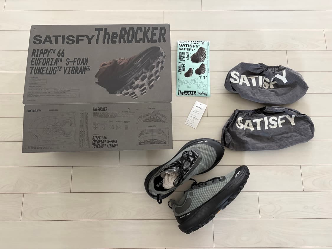 새티스파이 더 라커 쉐도우 사이즈는 US 9.5, 275mm 상품이미지1