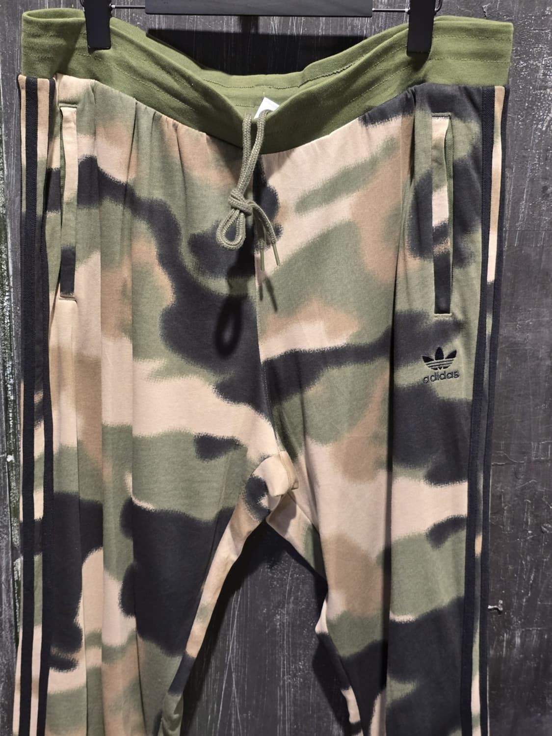 Adidas Originals Camouflage Sweat Pants 상품이미지2