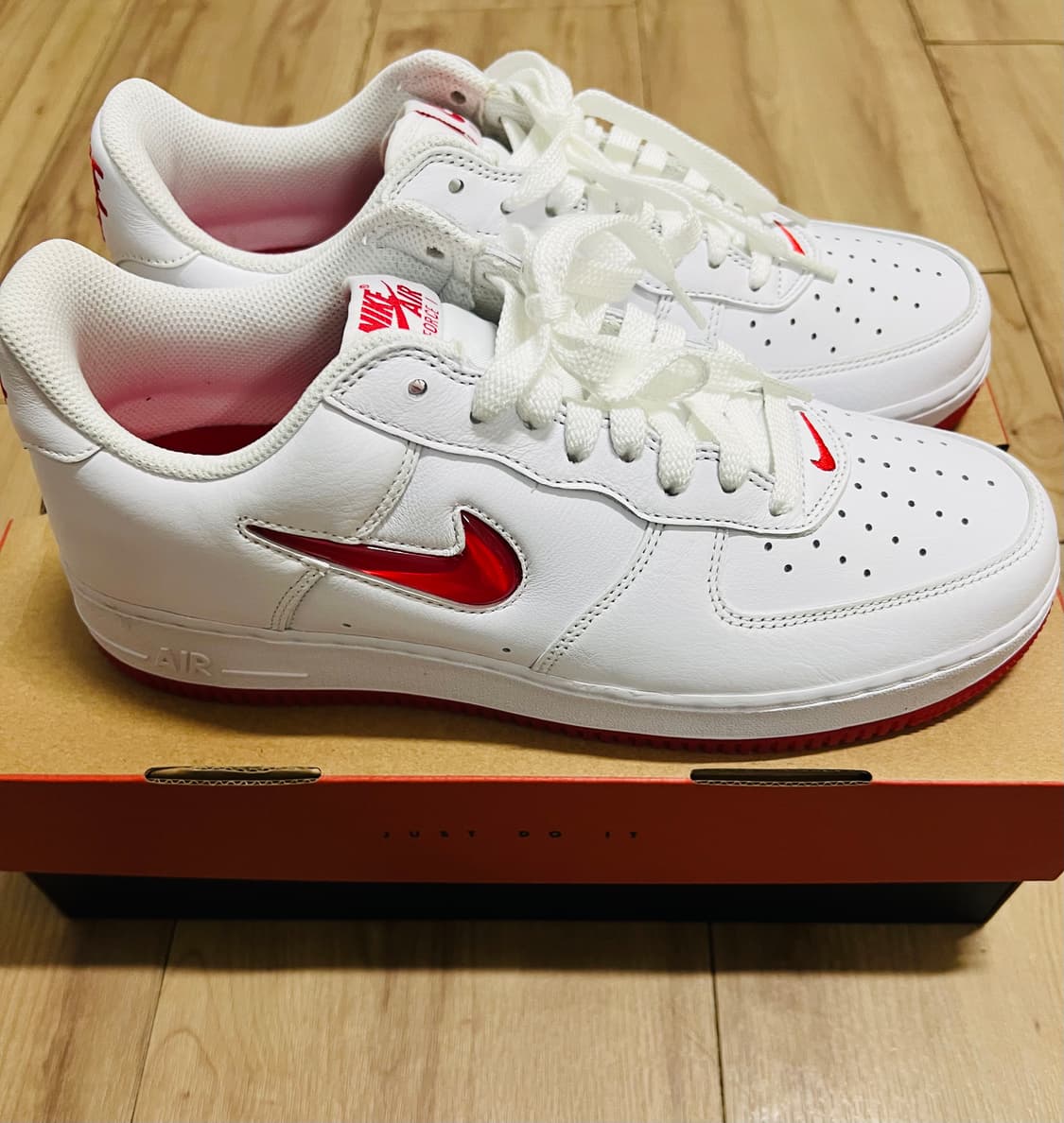 NIKE 나이키 에어포스1로우 화이트유니버시티레드 / 275 상품이미지4