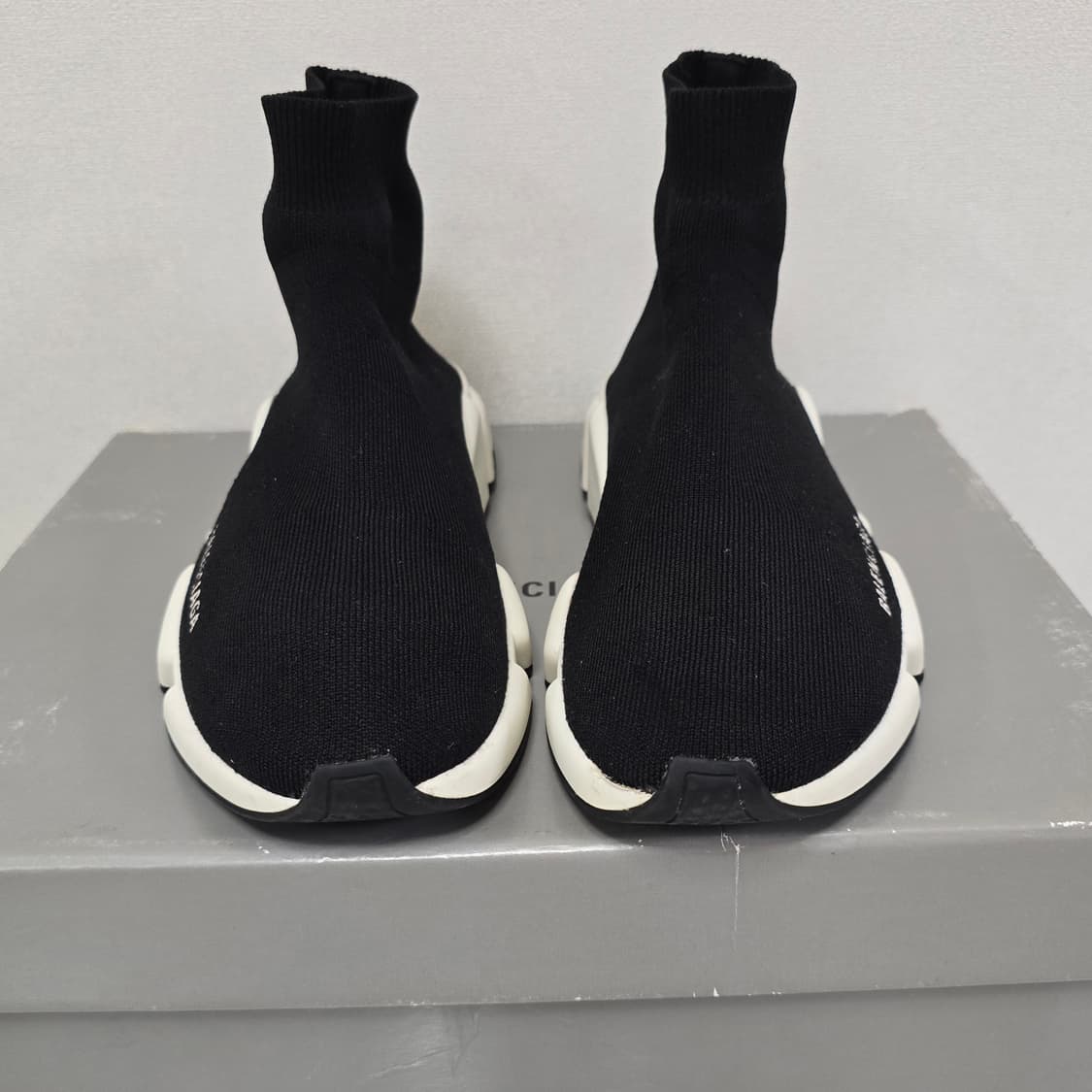 발렌시아가 스피드러너 스니커즈 신발 39사이즈 255 260 판매 상품이미지2