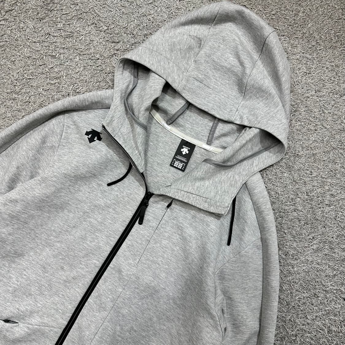 [100] 데상트 후드집업 상품이미지1