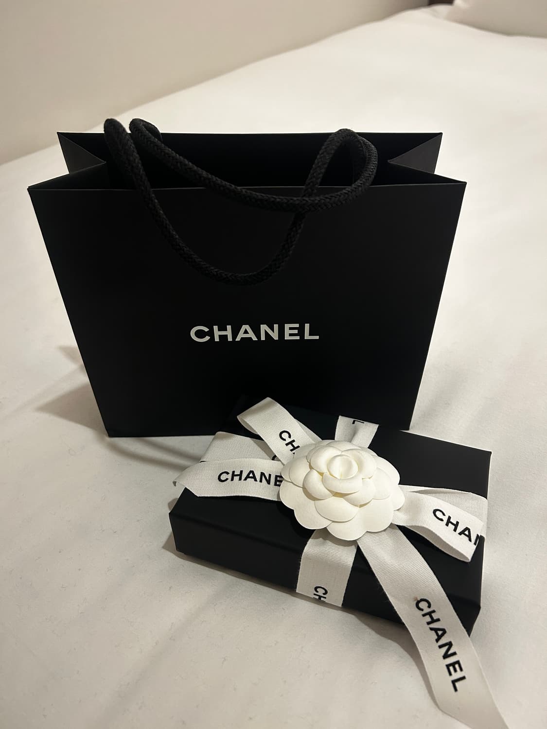 샤넬 클래식 지퍼 코인 지갑 은장 상품이미지2