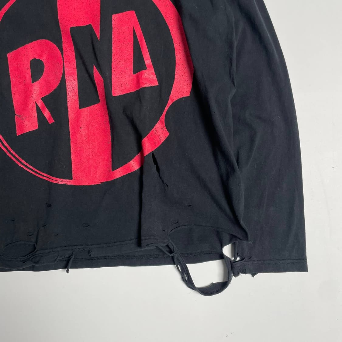 Rna slang 데미지 사과 프린트 롱 슬리브 상품이미지3