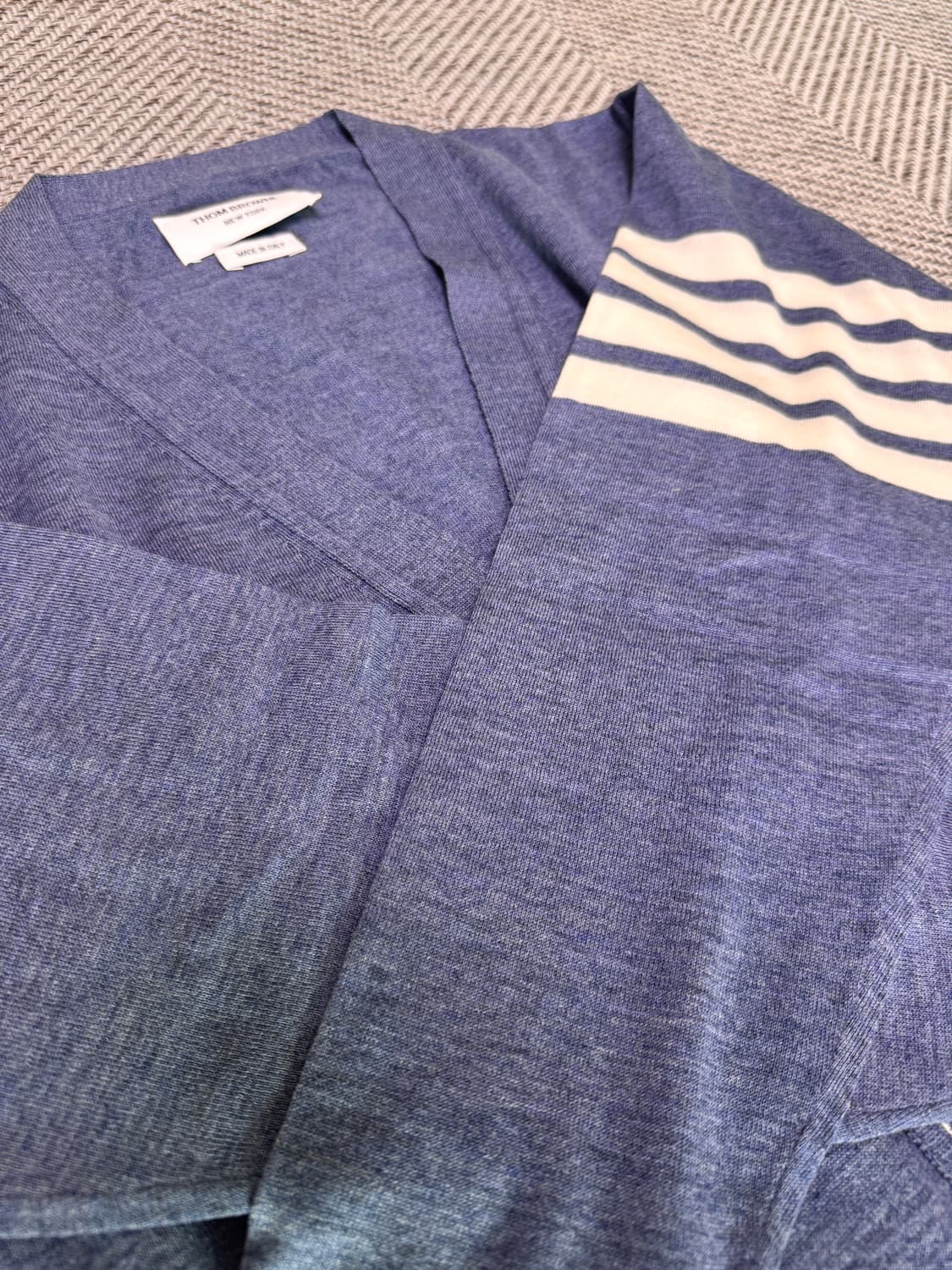 톰브라운 가디건 3 SIZE 블루&네이비 / 모델명 mkc002a / 실 상품이미지4