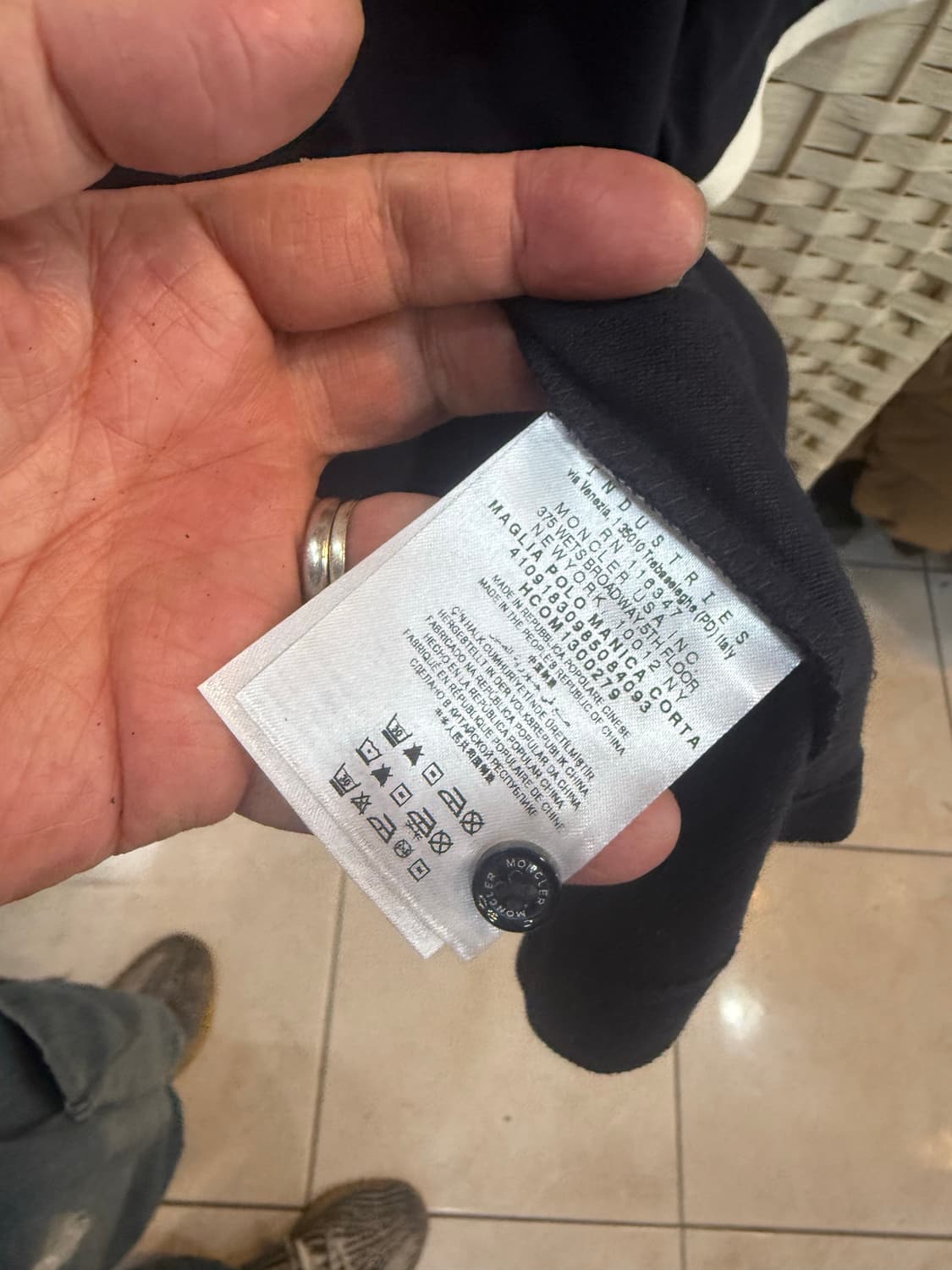 110-115 정품 몽클레어 반팔 팝니다 상품이미지4