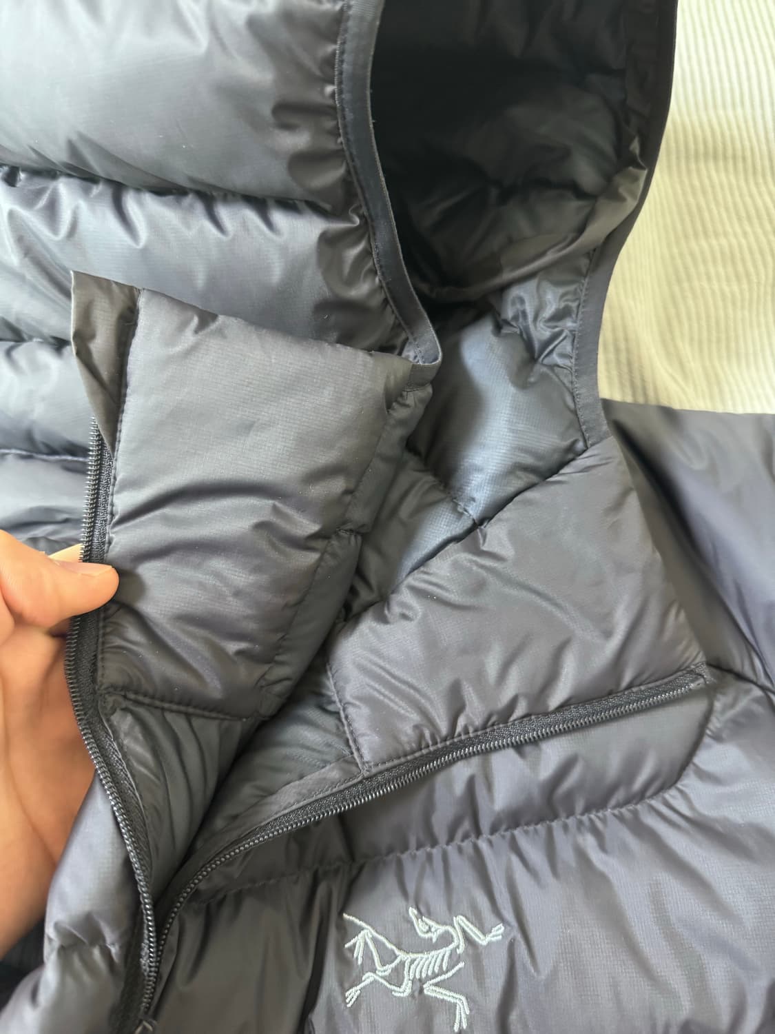 아크테릭스 세륨 후디 블랙 사파이어 상품이미지7