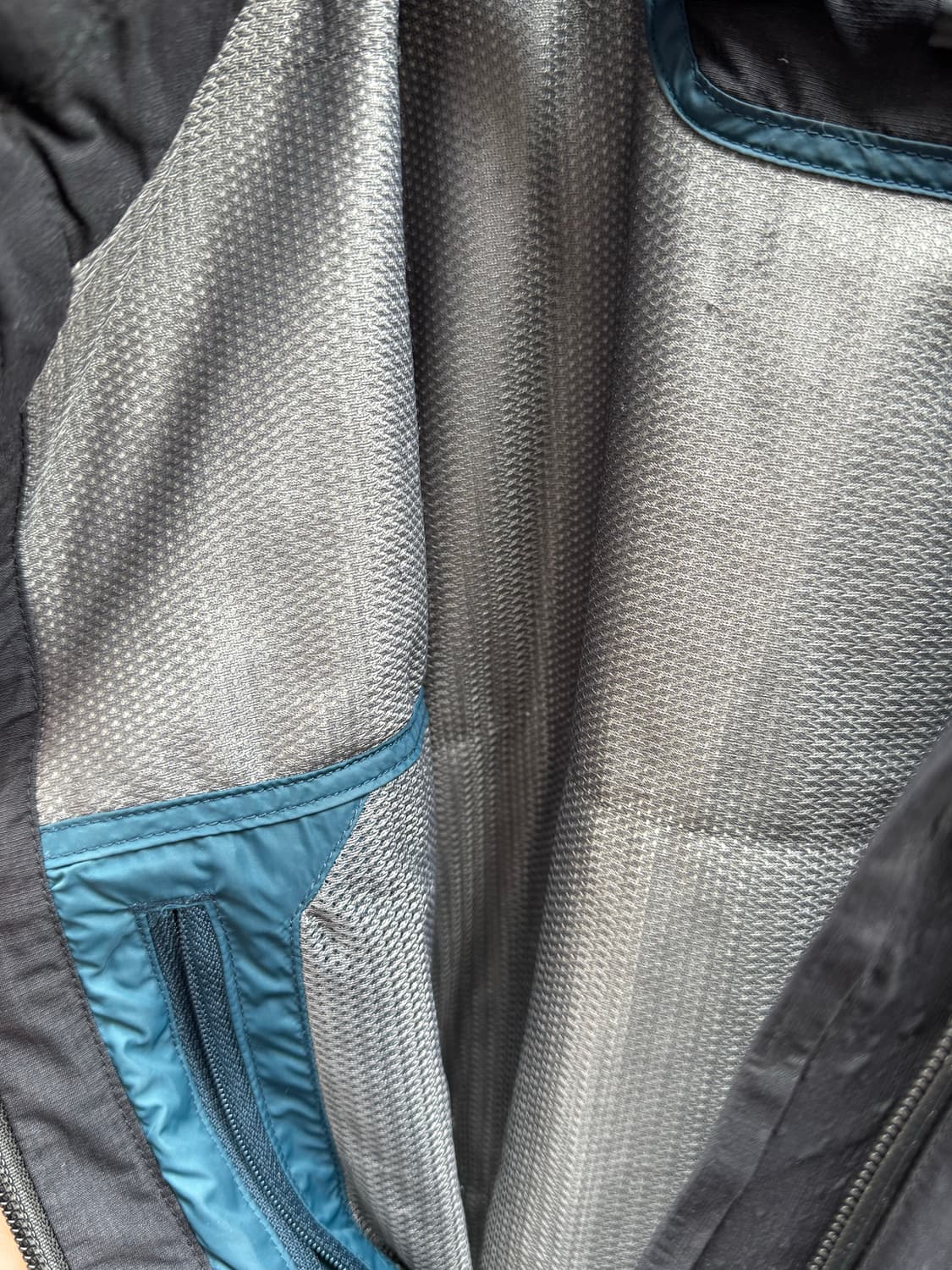 몽벨 재팬 아웃도어 블랙 윈드브레이커 자켓 상품이미지8