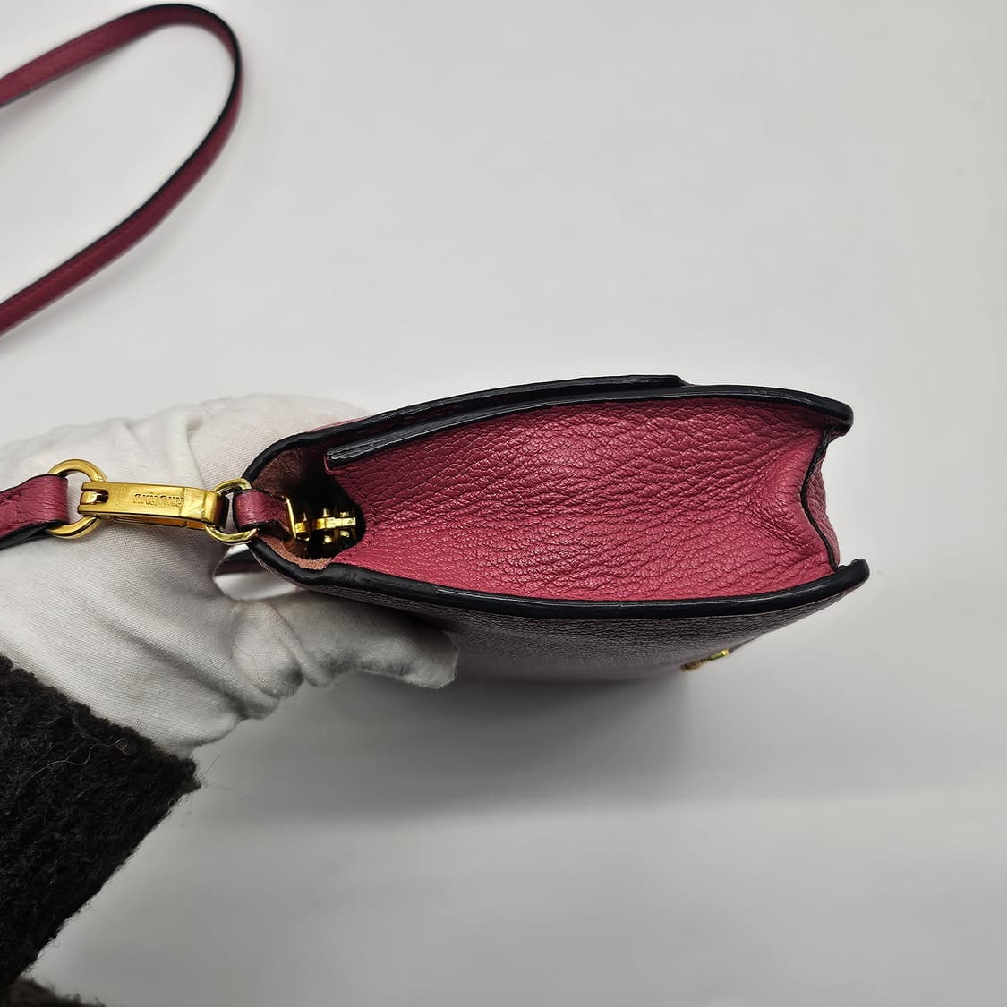 정품 미우미우 마드라스 크로스백 상품이미지4