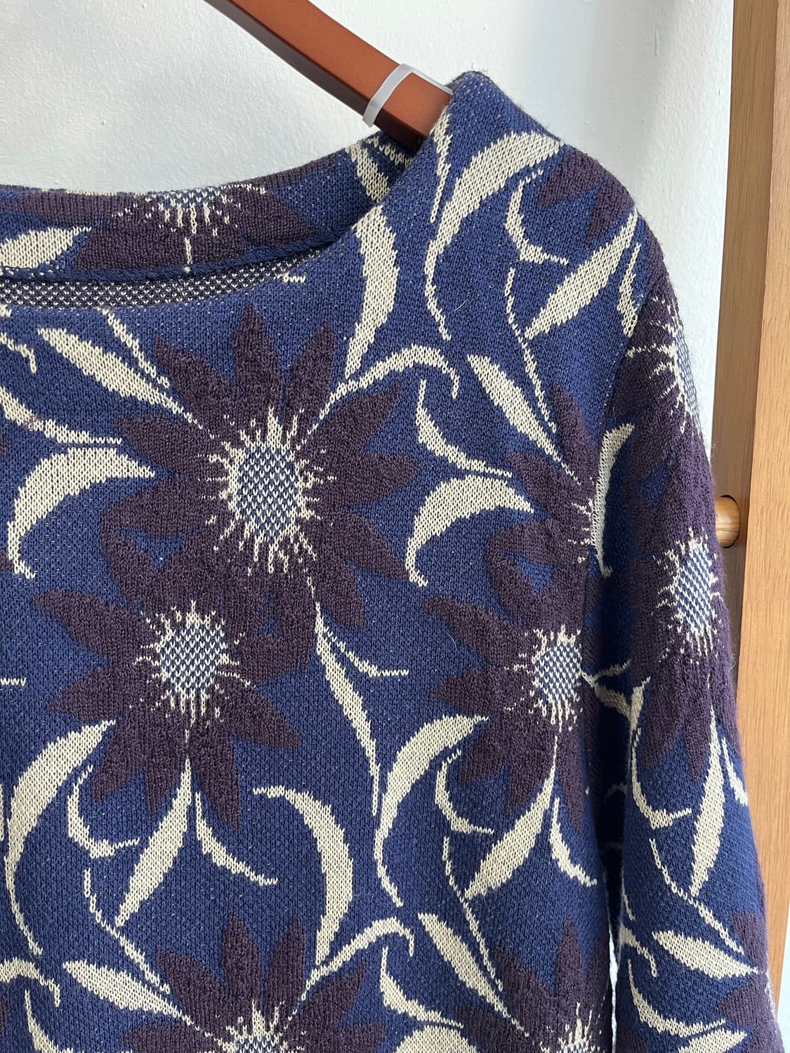 플라워 패턴 니트 퍼플 미니원피스 상품이미지3