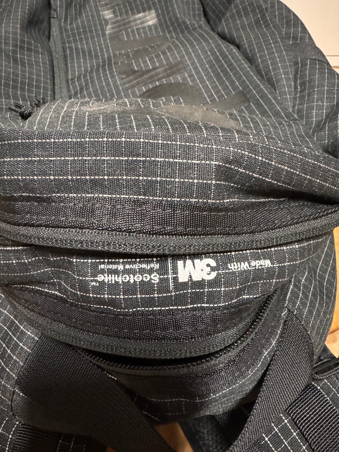 슈프림 백팩 24ss 상품이미지4