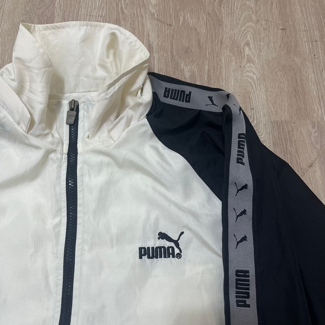 푸마 PUMA 올드스쿨 사이드라인 바람막이 자켓 XL(105) 상품이미지2