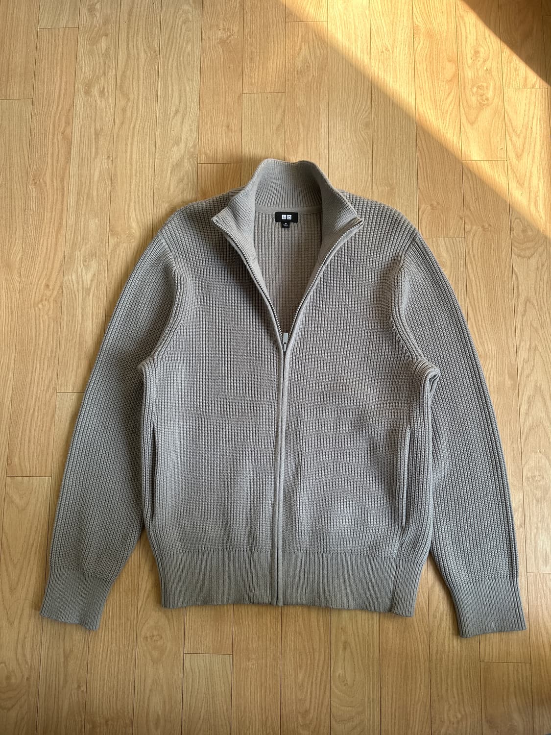 유니클로 니트집업 팝니다 상품이미지1