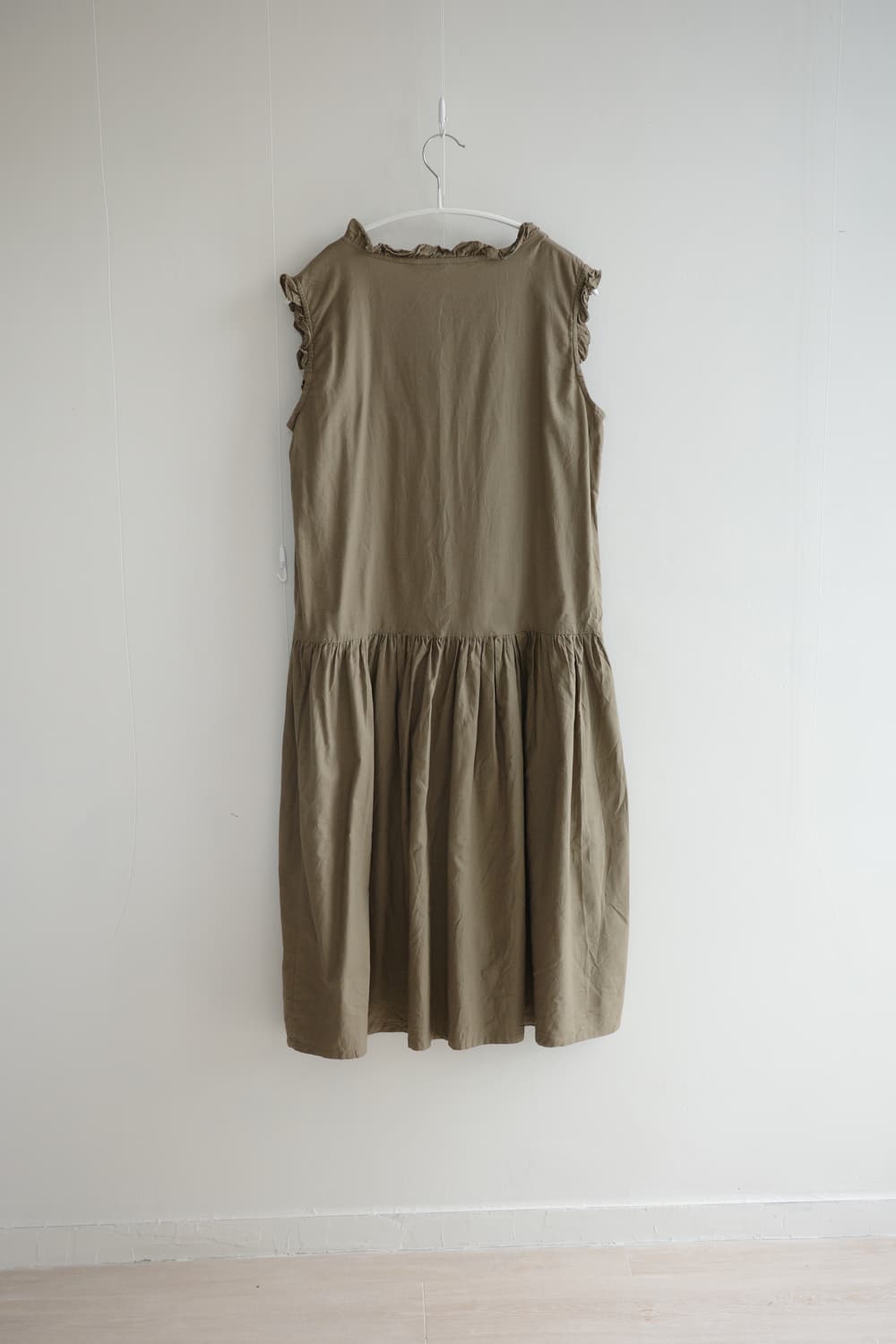 khaki brown frill one-piece 상품이미지3