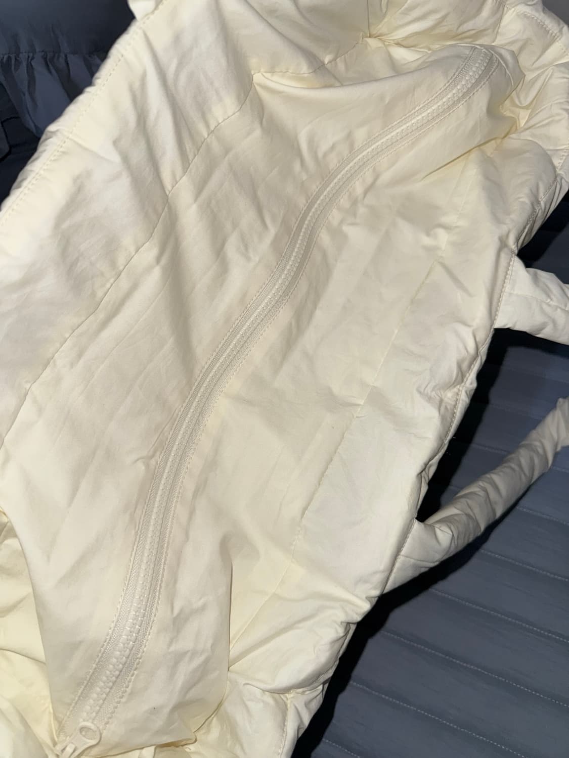 밀로 클로티 엠보백 상품이미지3