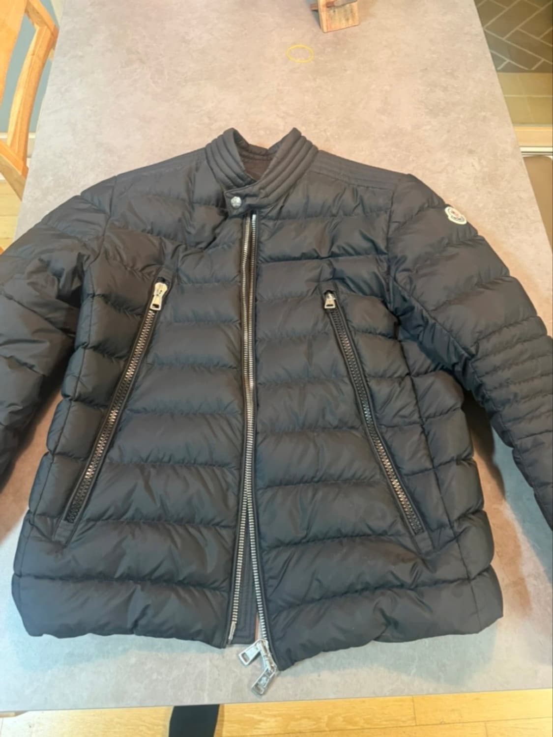 [4] 몽클레어 아미오 패딩 경량패딩 상품이미지1