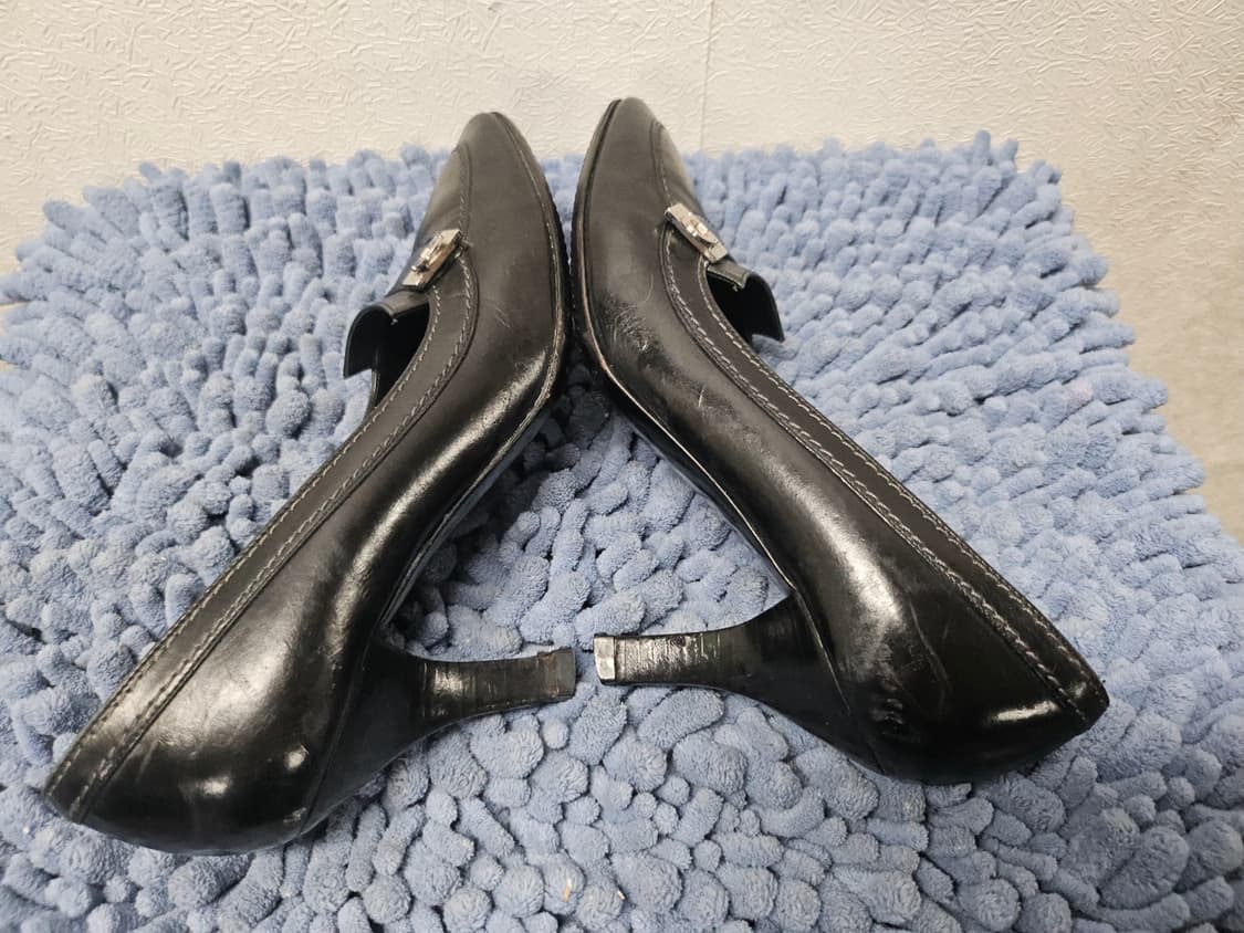 페라가모 블랙 로퍼 펌프스  5  굽7 상품이미지9