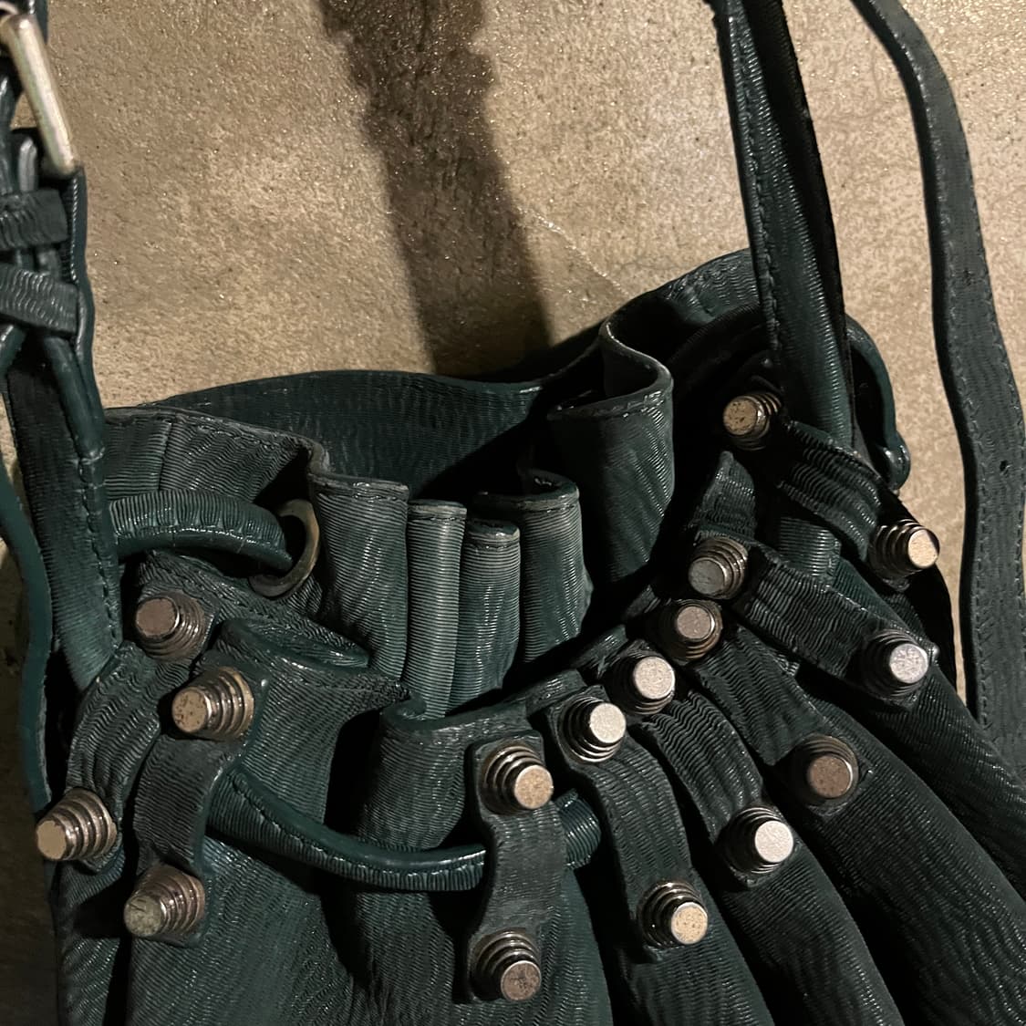 알렉산더왕 크로스백 버킷백 상품이미지4