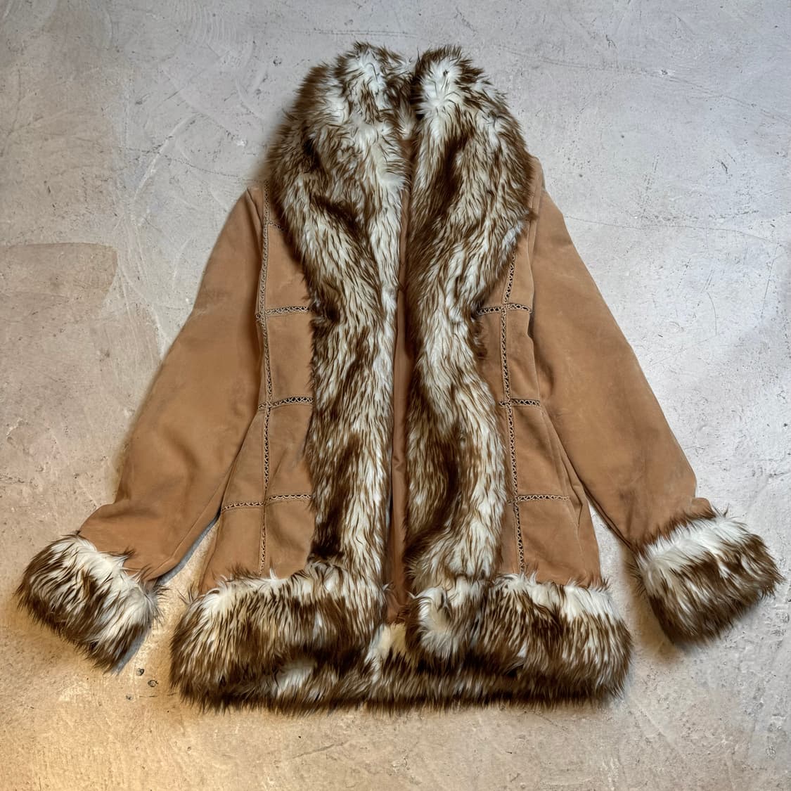 퍼 트림 스웨이드 무스탕 상품이미지1