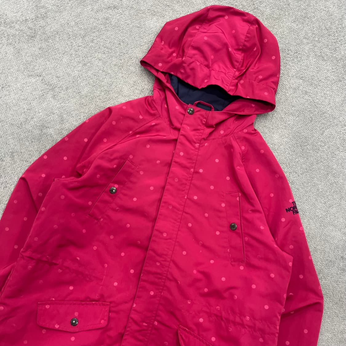 노스페이스 걸즈 도트 폴카닷 바람막이 상품이미지2