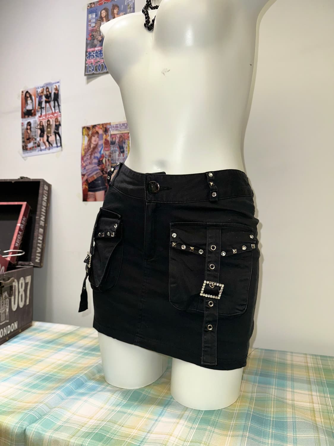 Cubic Stud Details Black cargo skirt 상품이미지4