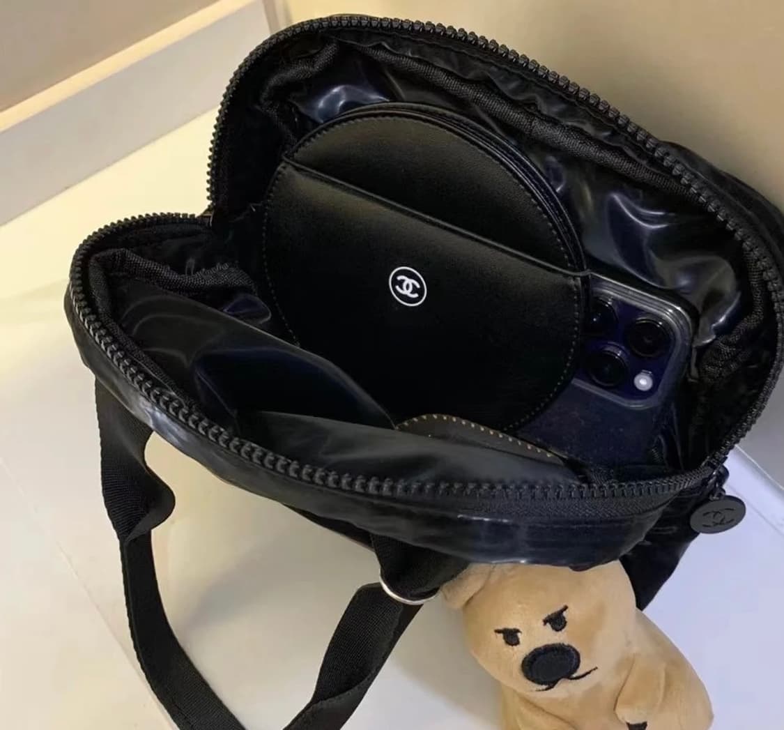 샤넬 뷰티 패딩 토드백 파우치  상품이미지6