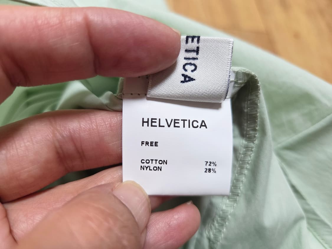 헬베티카(HELVETICA) 바스락 랩원피스 55-66 새상품 상품이미지5