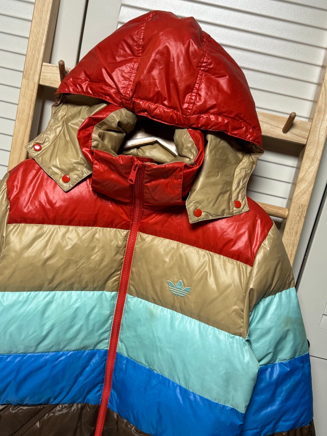 아디다스 배색 푸퍼 패딩 후드 자켓 상품이미지3
