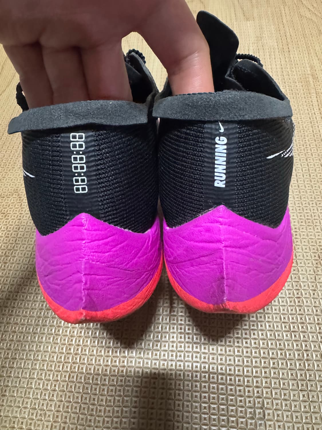 295 나이키 줌X 베이퍼플라이 넥스트%2 블랙 플래시 크림슨 상품이미지5