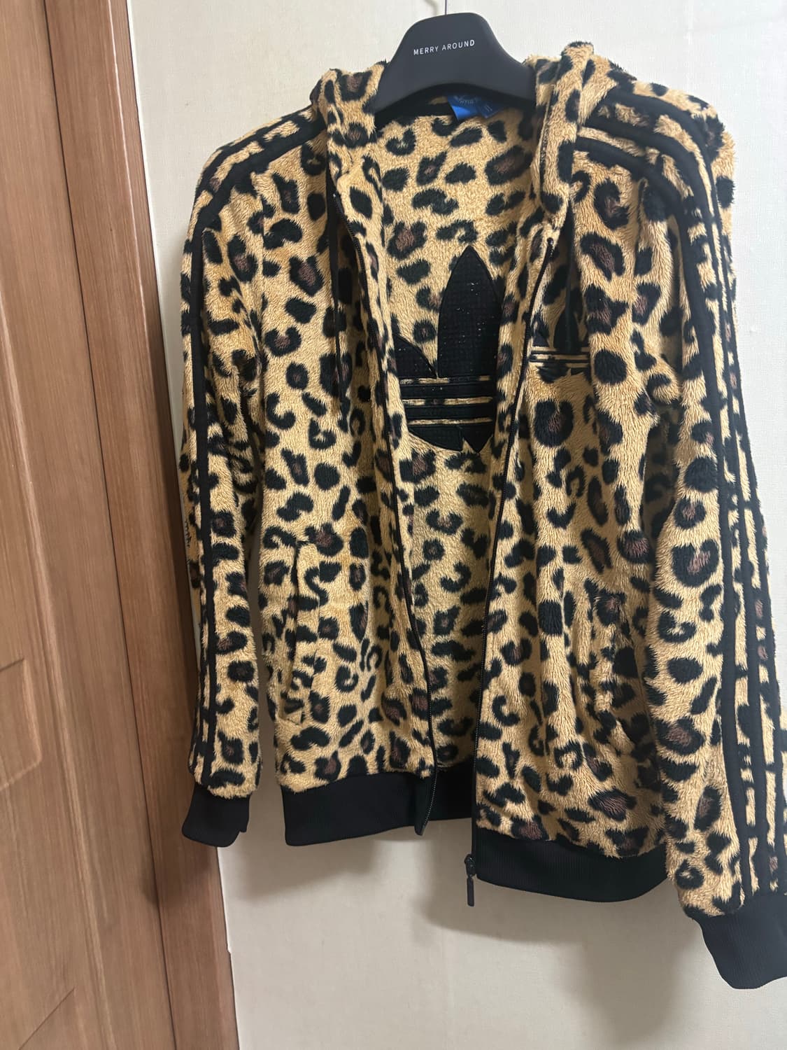 아디다스 레오파드 플리스 후드집업 상품이미지1