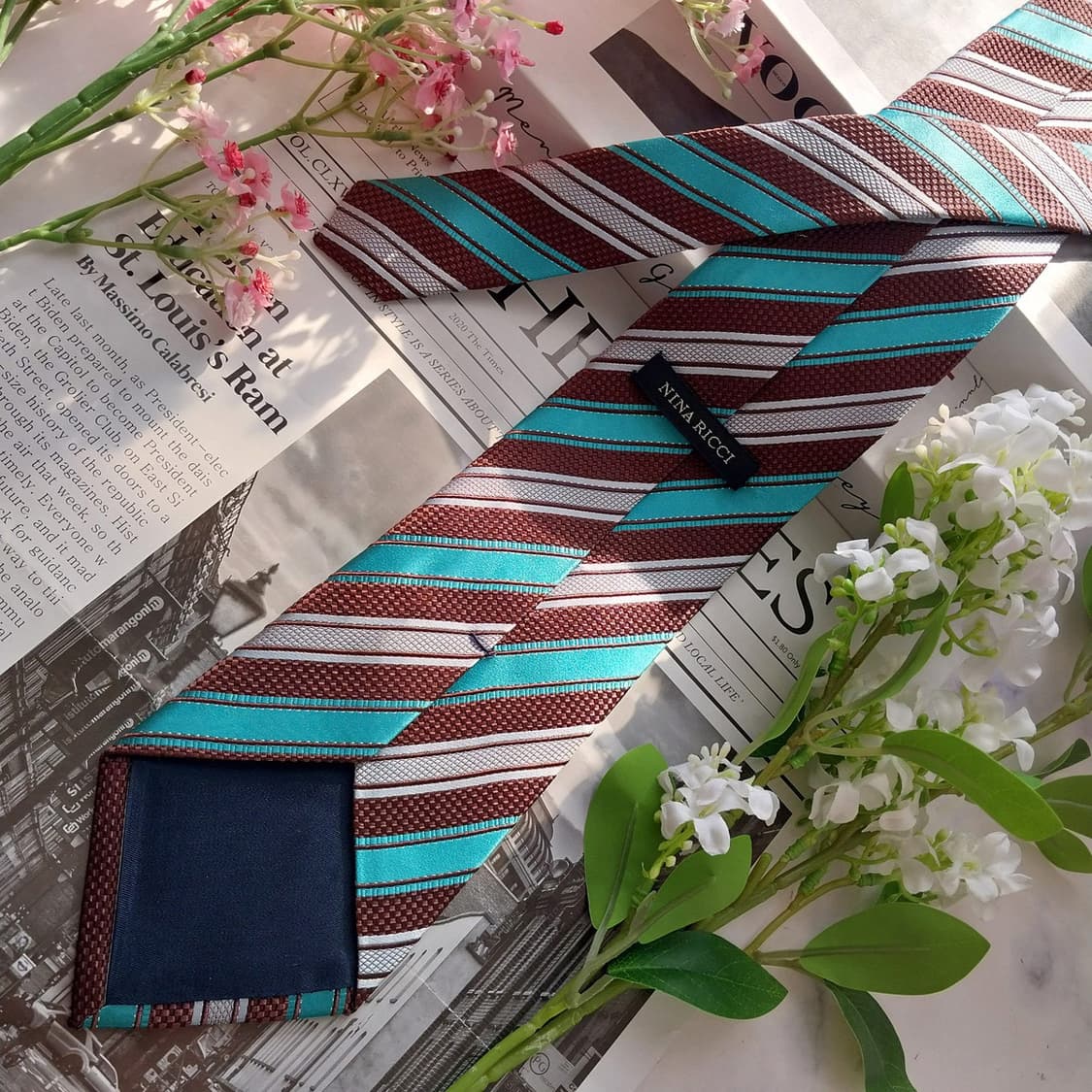 니나리치 실크 스트라이프 패턴 넥타이 9.4cm A+등급 K1960
 상품이미지5