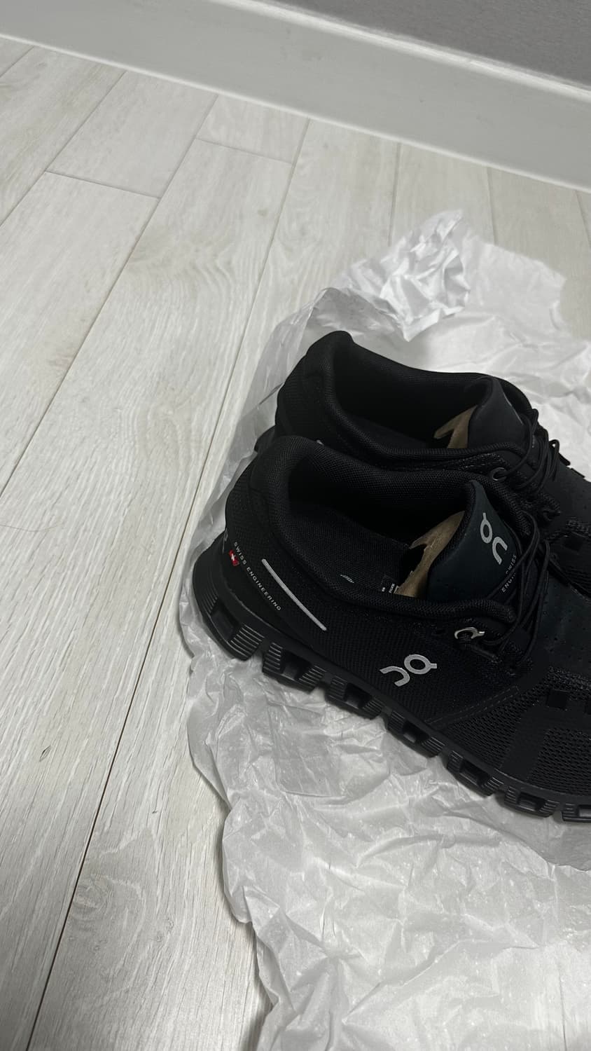 (W) On Running Cloud 5 All Black 6.5 상품이미지3