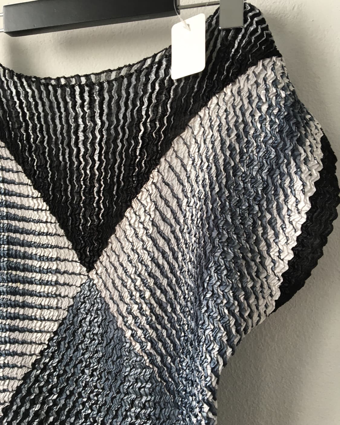 Pleats pattern top 상품이미지3