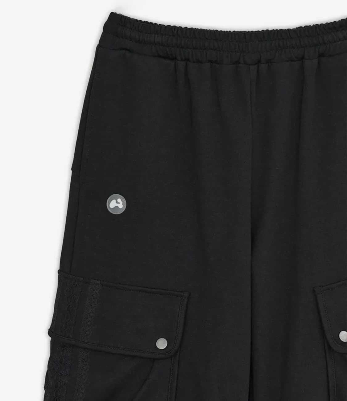 허그유어스킨 빅 포켓 레이스 카고 팬츠 블랙 상품이미지2