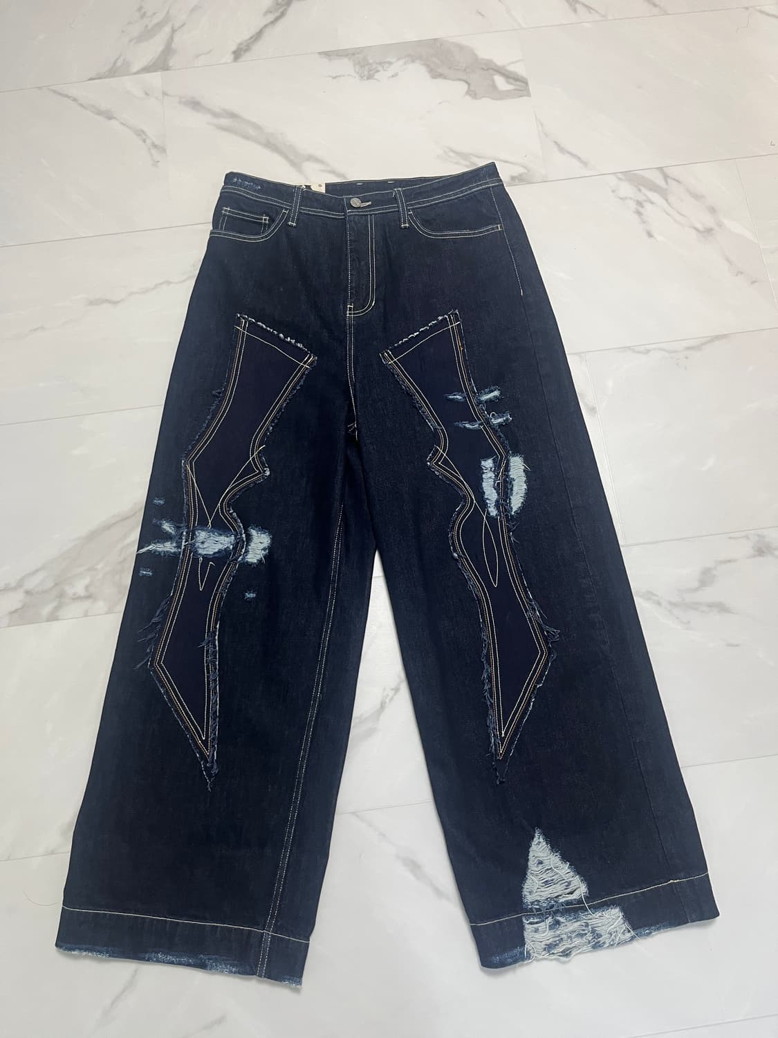 아더에러 Elve jeans 상품이미지1