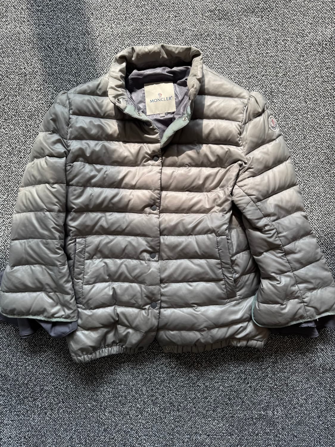 몽클레어 경량패딩 상품이미지1