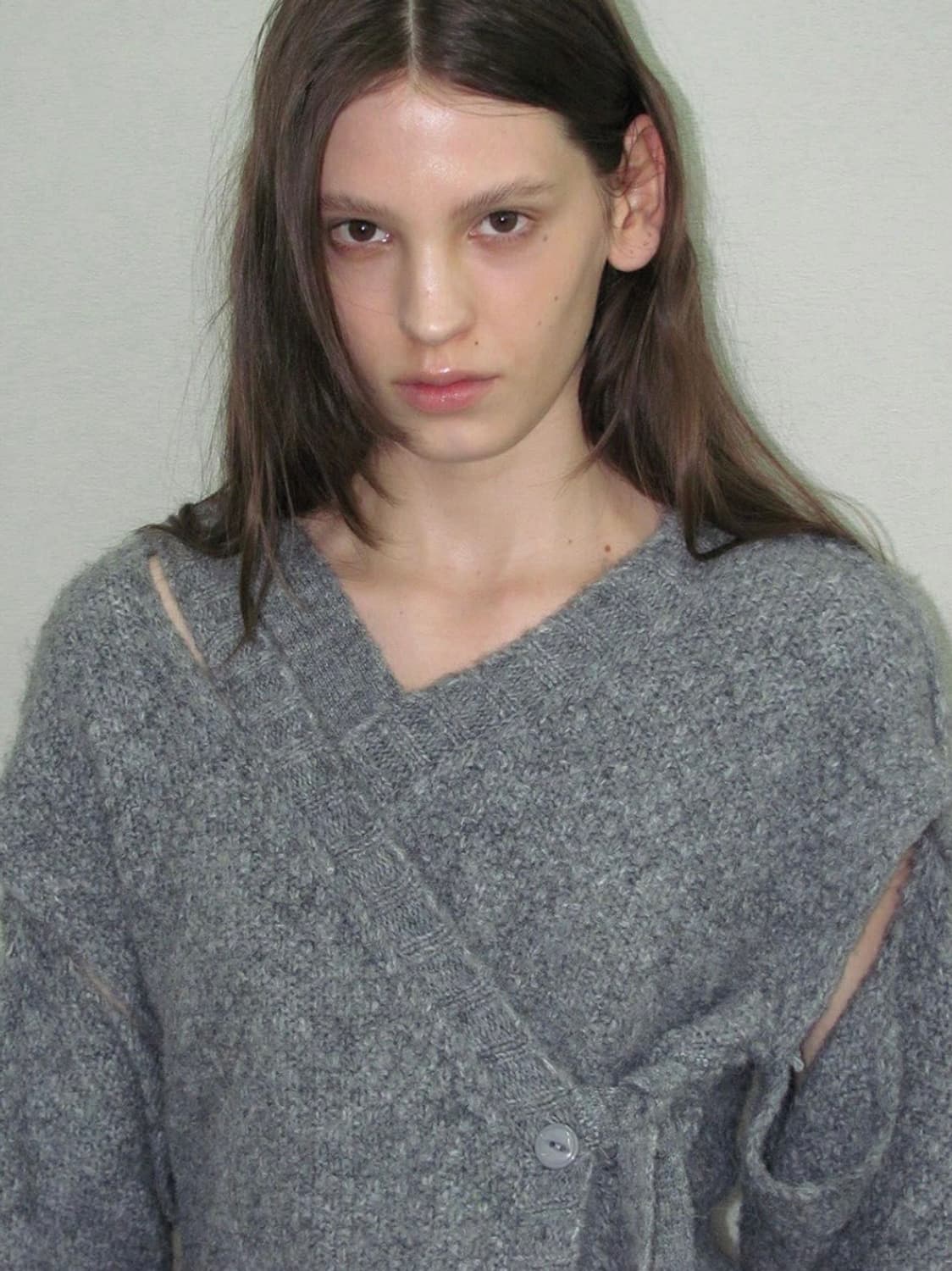 (1회착용) 파르티멘토우먼 컷아웃 랩니트 가디건 상품이미지4