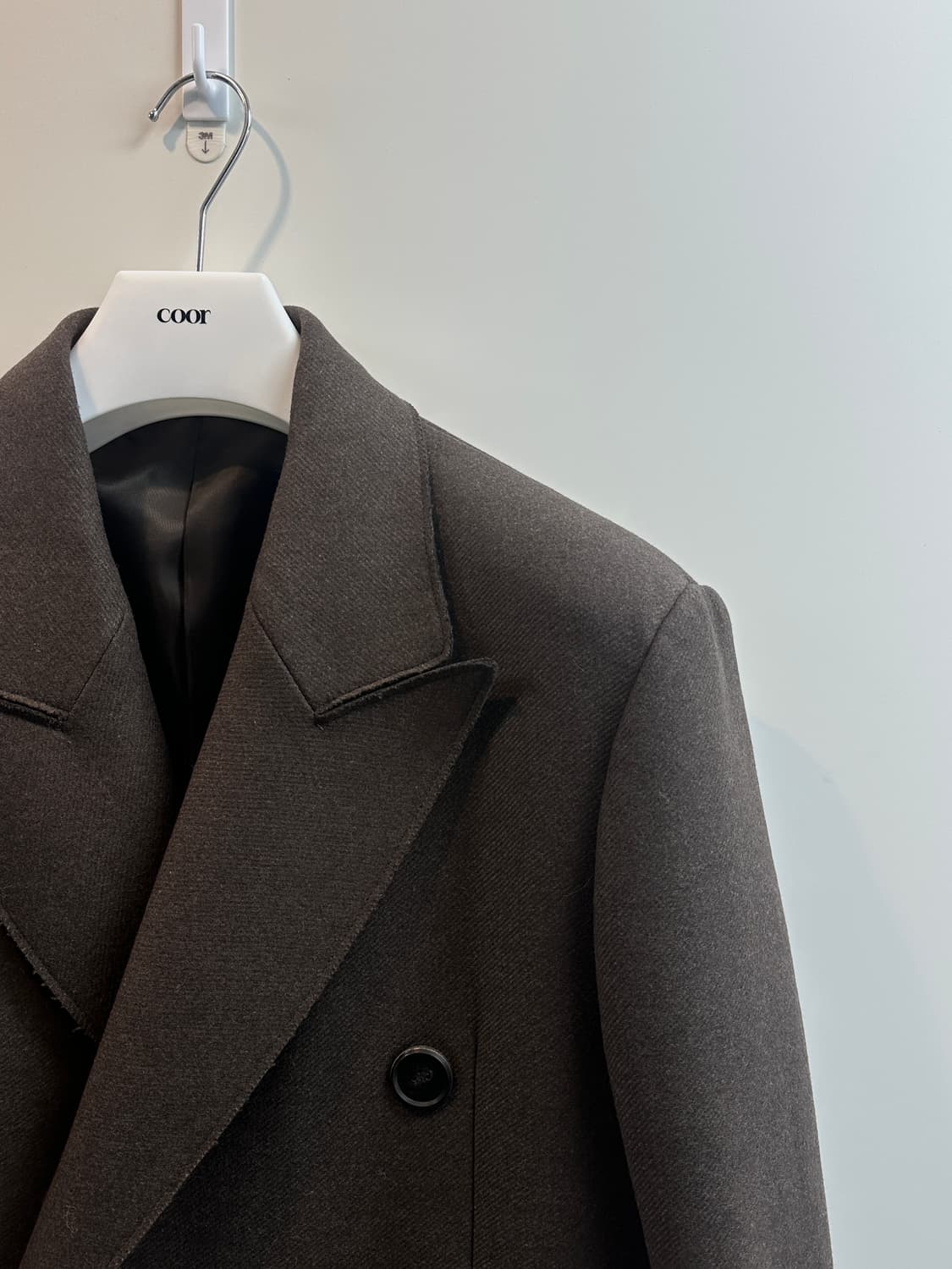 COOR 로우컷 피크드라펠 더블 코트(멜란지브라운, L, 새상품) 상품이미지4