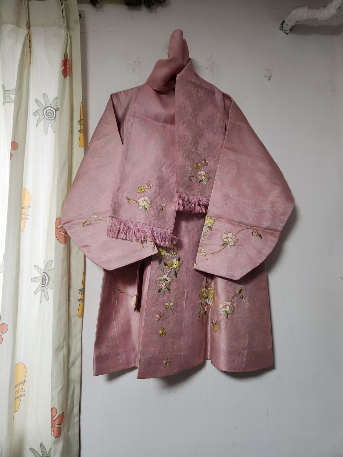 분홍색 꽃 자수 여자 한복 두루마기 F(66~77) 상품이미지1