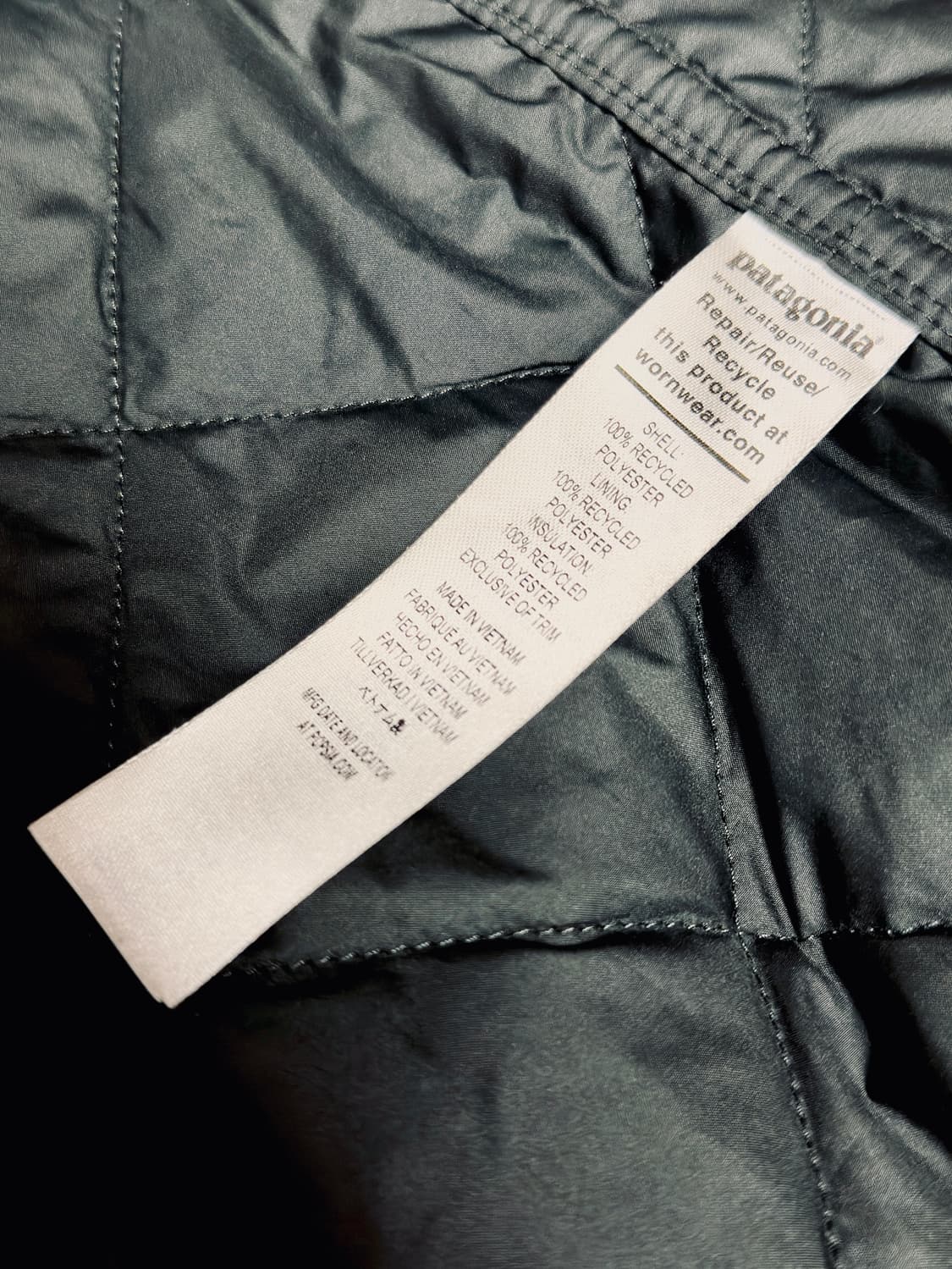 파타고니아 다이아몬드 퀼티드 봄버 후디 블랙 M 상품이미지4