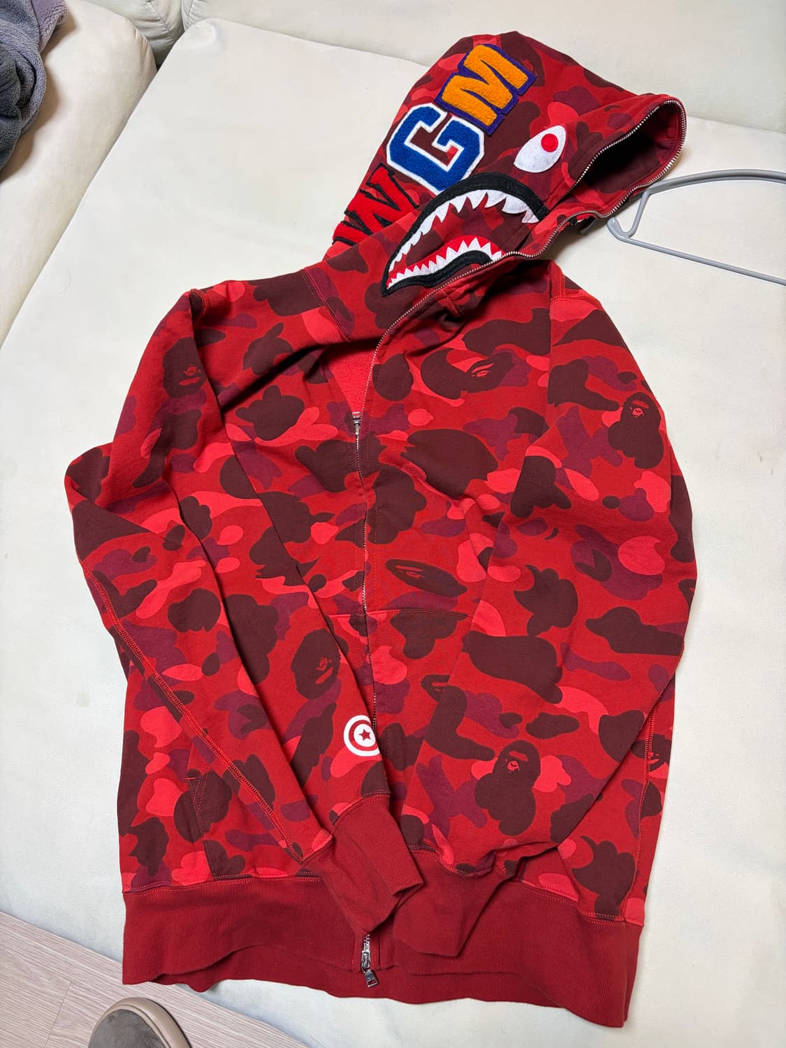 베이프 샤크 후드 레드 xl 상품이미지1