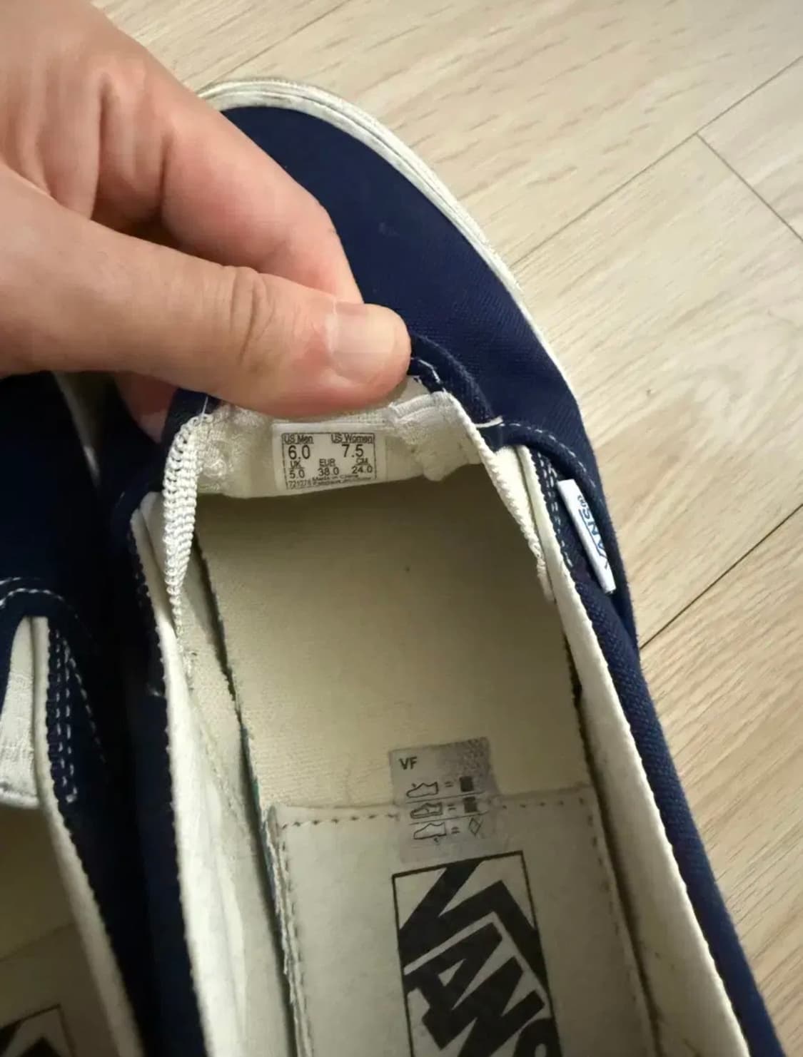 반스 볼트 OG 클래식 슬립온 네이비 240 상품이미지2