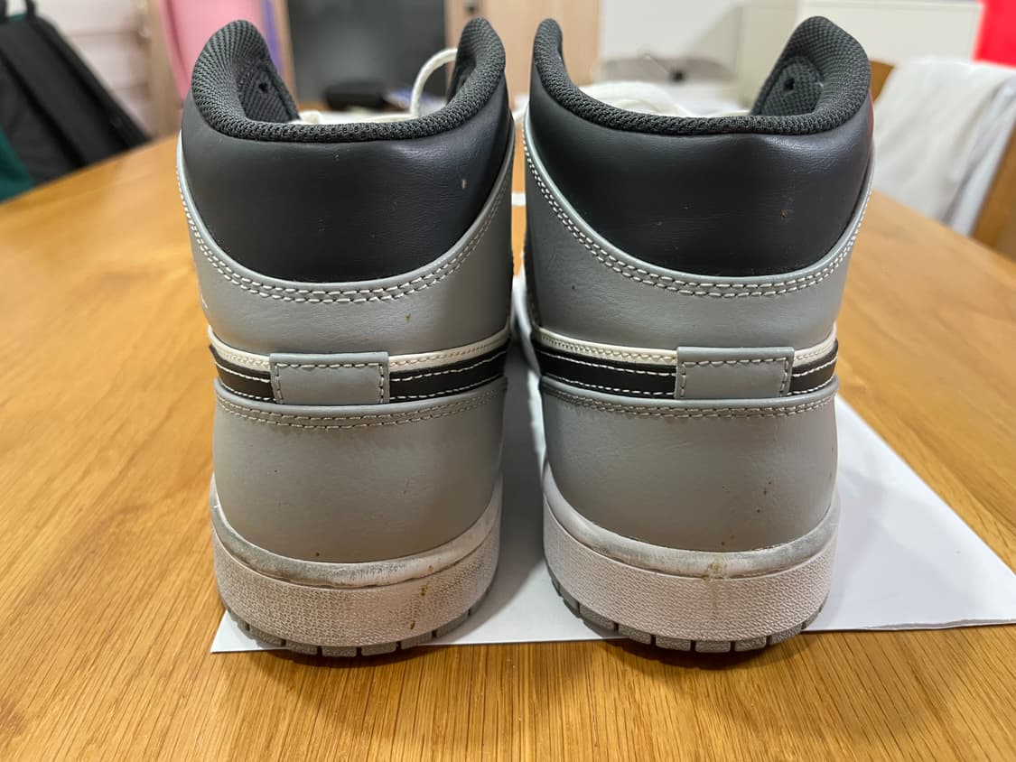 나이키 에어 조던 1 미드 그레이/화이트 Size 285 상품이미지4