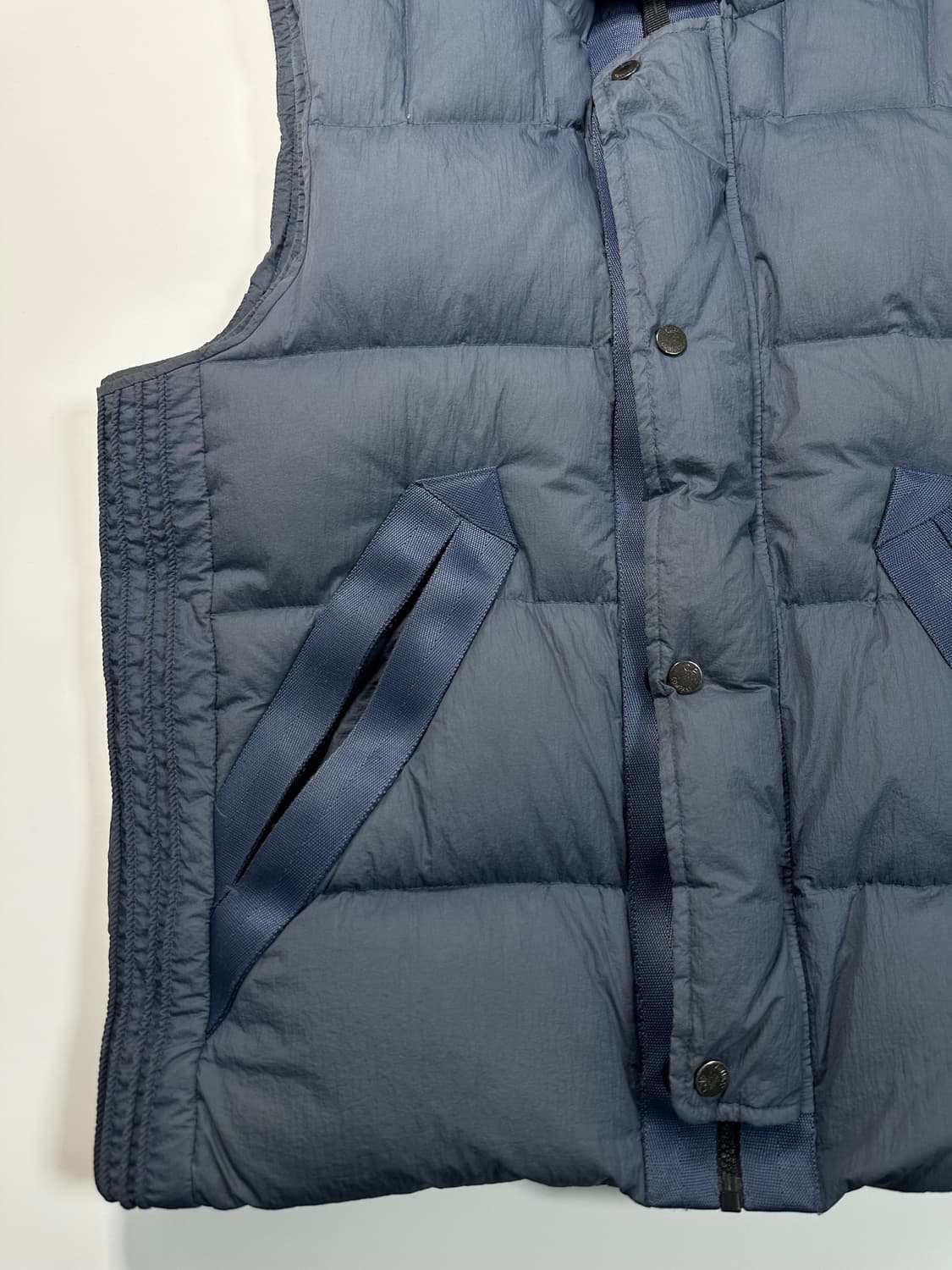 00's CP 컴퍼니 네이비 나일론 패딩조끼 상품이미지4