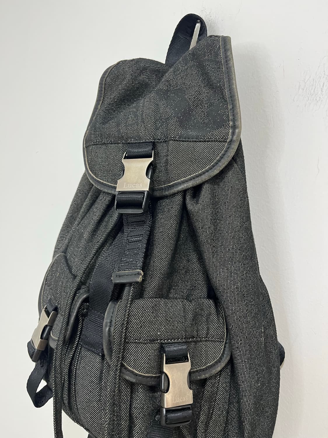 Lucas 데님 복조리 버클 백팩 상품이미지2