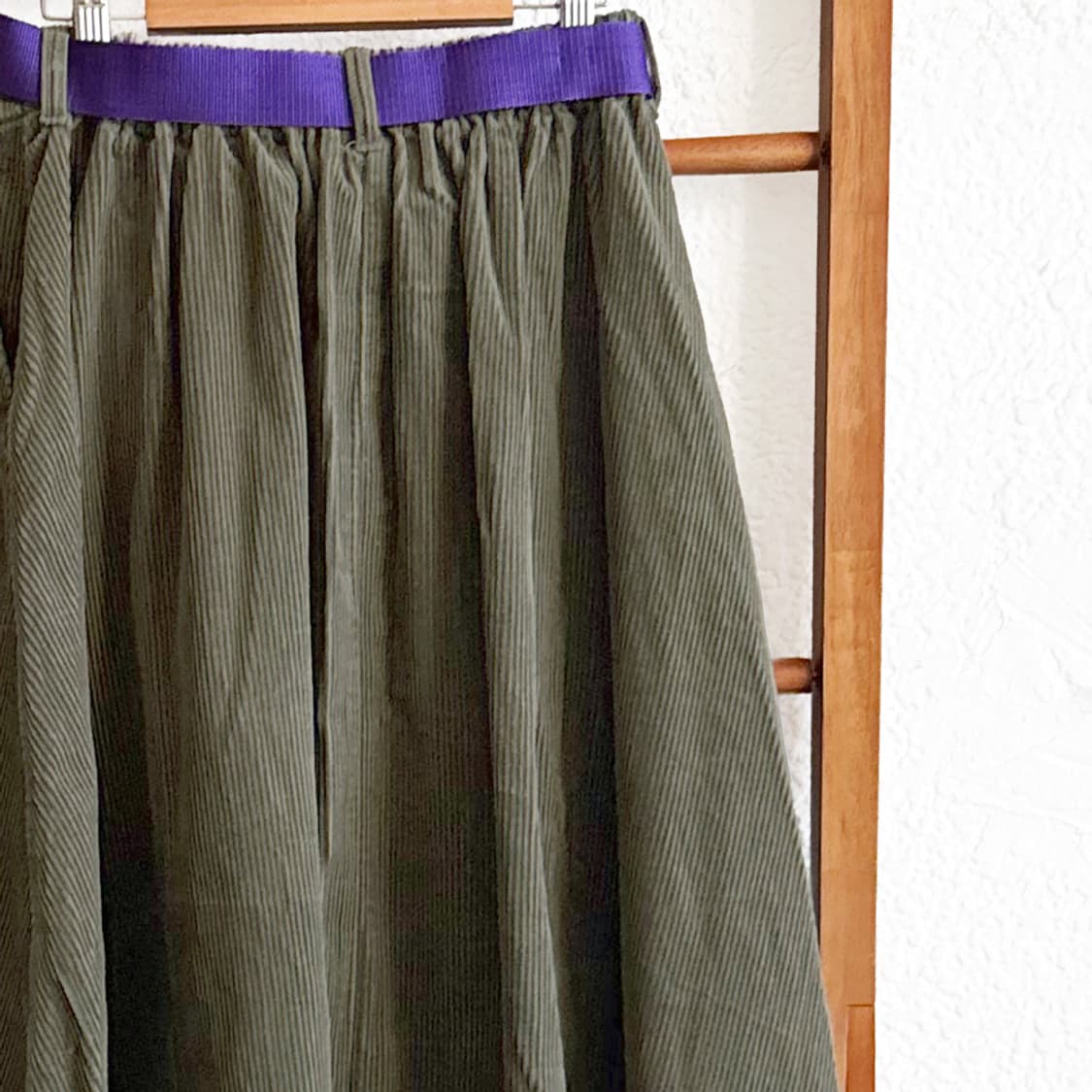 [NIKO AND …] 코듀로이 롱스커트 (KHAKI) 상품이미지6