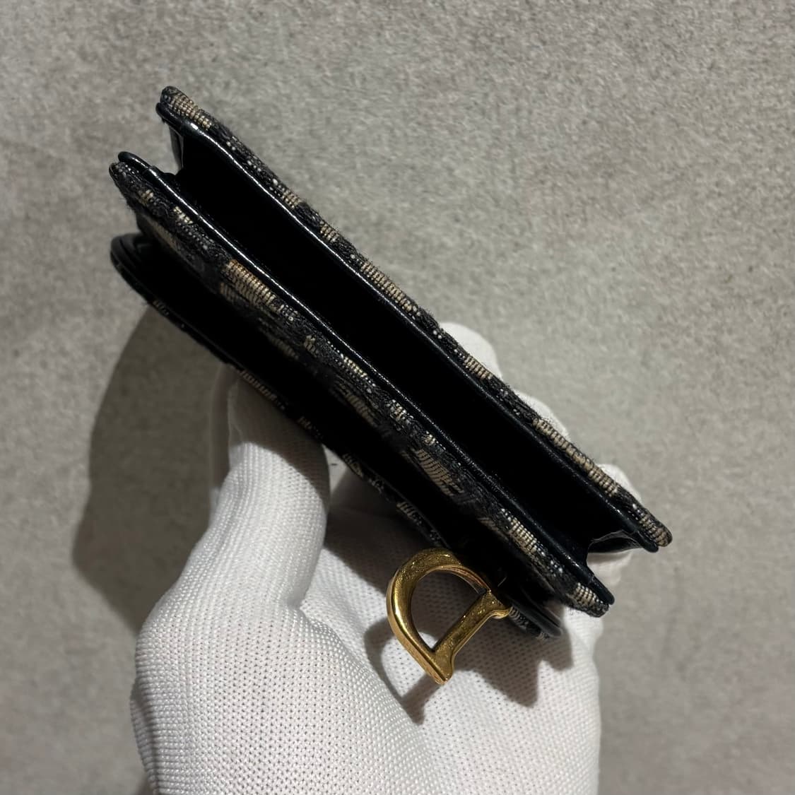 A OS사이즈 디올 오블리크 새들 플랩 카드지갑 베이지 상품이미지3