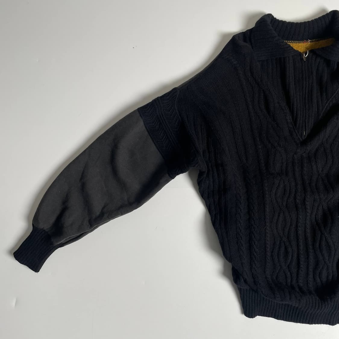 90's gianfranco ferre 울블렌드 니트 (italy) 상품이미지4